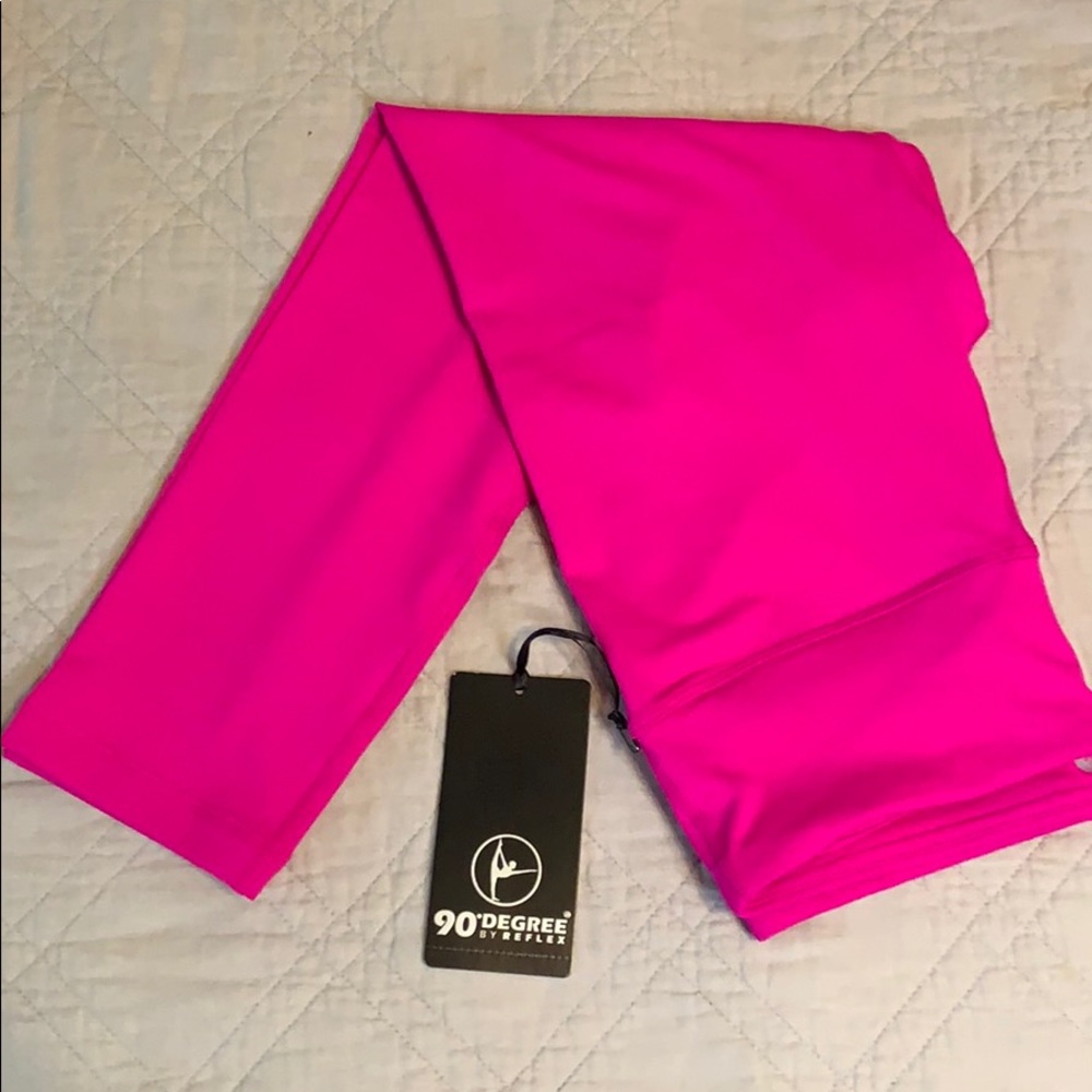 Magenta Capri Leggings! NWT